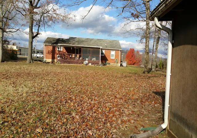 3rd image of 150 Sylvis Rd, Dickson, TN 37055 | MLS# 3136800