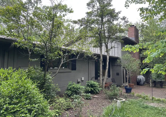 2nd image of 2004 Otter Creek Rd, Nashville, TN 37215 | MLS# 3168013