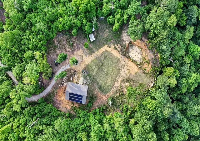 Photo 4 of Single family home for sale at 3155 Pigeon Spur Rd, Tracy City, TN 37387 | MLS# 3136136 | Listing updated on 2026-08-27