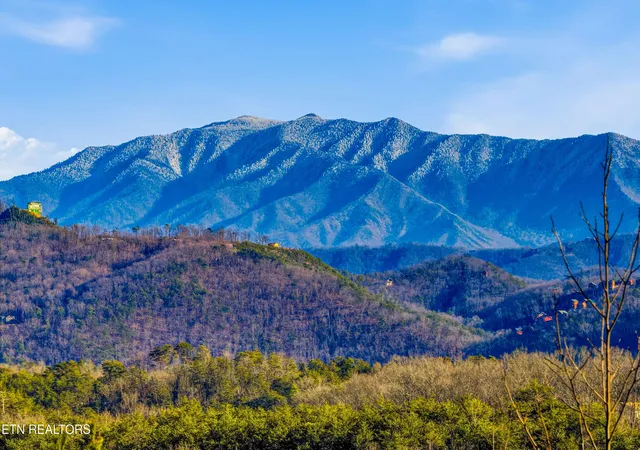 2nd image of 1713 Bear View Rd, Sevierville, TN 37876 | MLS# 3302070