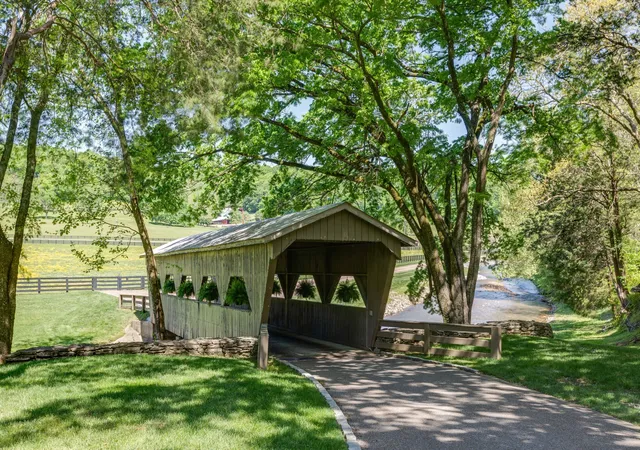 Photo 4 of Single family home for sale at 5476 Leipers Crk Rd, Franklin, TN 37064 | MLS# 3175209 | Listing updated on 2026-10-13