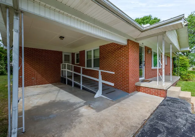 3rd image of 819 Murrey Dr, Pulaski, TN 38478 | MLS# 3137094