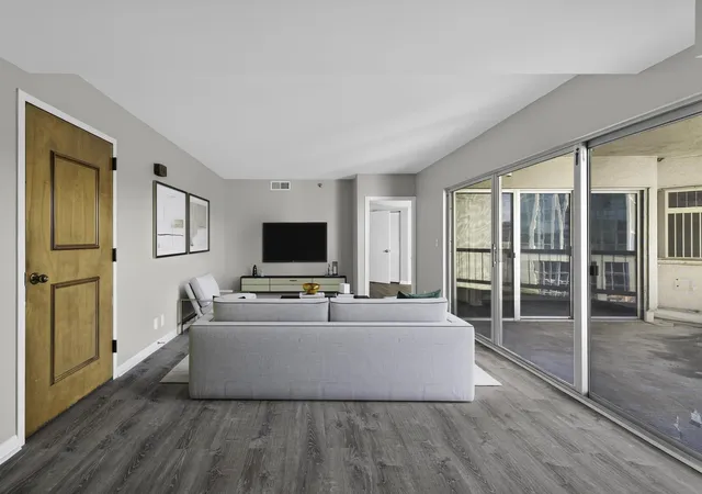 2nd image of 900 19Th Ave S #901, Nashville, TN 37212 | MLS# 3145842
