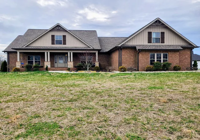 Photo 2 of Single family home for sale at 639 Blue Water Dr, Cookeville, TN 38506 | MLS# 3138651 | Listing updated on 2026-10-08