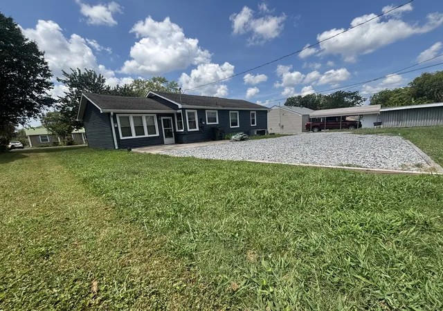 Homes for sale in Gallatin, TN | 216 Daleview Ave, Gallatin, TN 37066 | MLS# 3138257