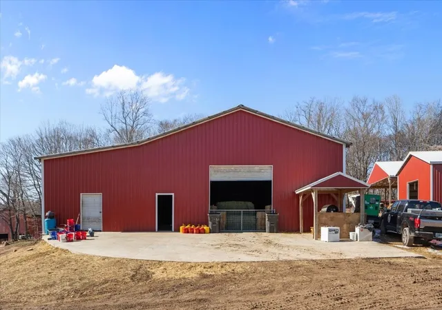 Photo 1 of Land for sale at 1429 Hunley Branch Rd, Charlotte, TN 37036 | MLS# 3147130 | Listing updated on 2026-08-21