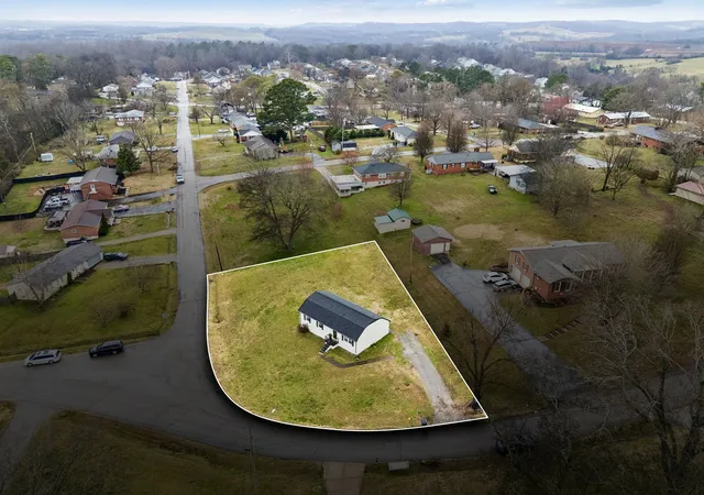 Homes for sale in Columbia, TN | 301 Carol Dr, Columbia, TN 38401 | MLS# 3138500