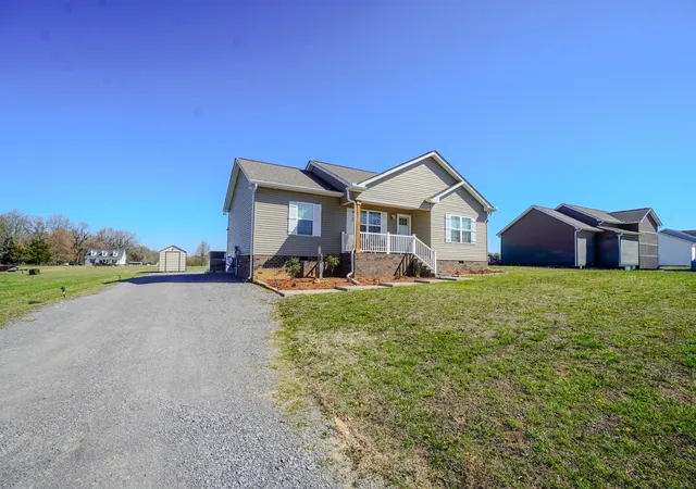 3rd image of 451 James Whitefield Rd, Bethpage, TN 37022 | MLS# 3164438