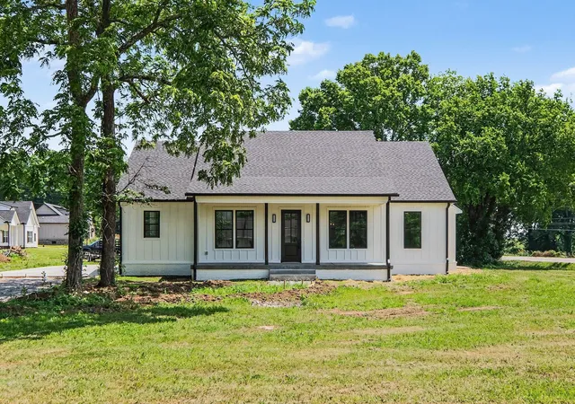 2nd image of 1798 Twin Cave Dr, Lewisburg, TN 37091 | MLS# 3138110