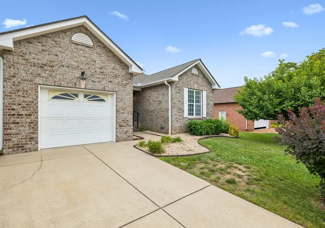 Homes for sale in Gallatin, TN | 664 Community Ct, Gallatin, TN 37066 | MLS# 3214370