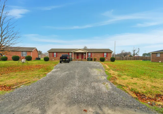 1st image of 103 Gayla Ct, Portland, TN 37148 | MLS# 3139033