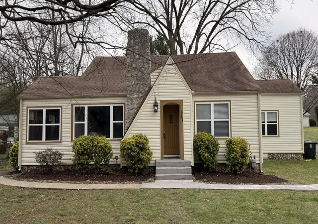 1st image of 513 Oak Street, Athens, TN 37303 | MLS# 3193926