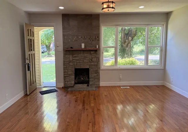 Photo 4 of Single family home for sale at 513 Oak St, Athens, TN 37303 | MLS# 3193926 | Listing updated on 2026-09-23