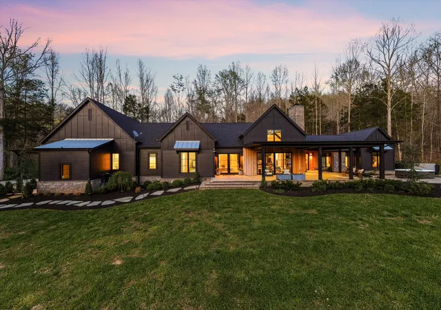 Photo 1 of Single family home for sale at 5620 Big E Frk Rd, Franklin, TN 37064 | MLS# 3167814 | Listing updated on 2026-08-28