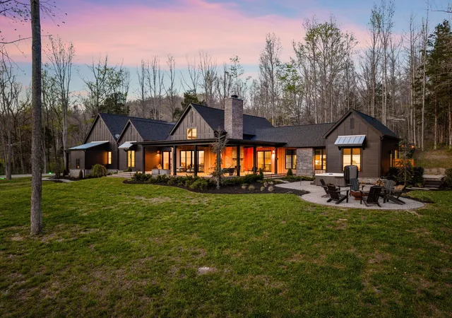 Photo 3 of Single family home for sale at 5620 Big E Frk Rd, Franklin, TN 37064 | MLS# 3167814 | Listing updated on 2026-08-28