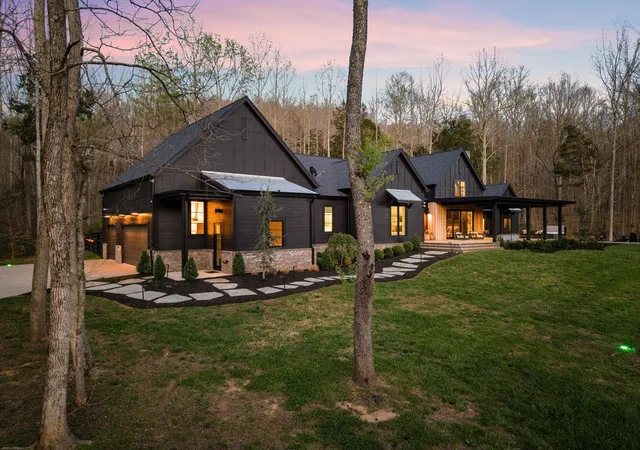 Photo 4 of Single family home for sale at 5620 Big E Frk Rd, Franklin, TN 37064 | MLS# 3167814 | Listing updated on 2026-08-28