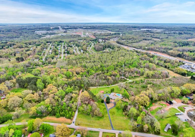 2nd image of 2888 Old Medina Rd, Jackson, TN 38305 | MLS# 3138907