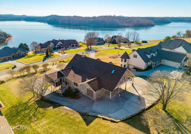 2nd image of 124 Indian Shadows Dr, Maryville, TN 37801 | MLS# 3255299