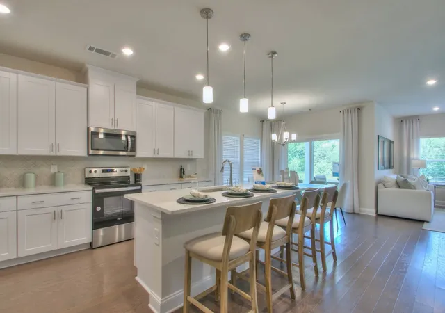 Photo 2 of Sale Pending at 1954 Mahala Dr, Hermitage, TN 37076 | MLS# 3138348 | Listing updated on 2026-10-15