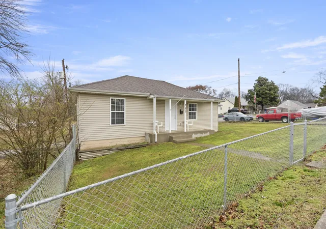 4th image of 767 Woodmont Blvd, Clarksville, TN 37040 | MLS# 3138877