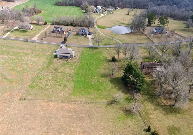 3rd image of 760 N Russell St, Portland, TN 37148 | MLS# 3145525