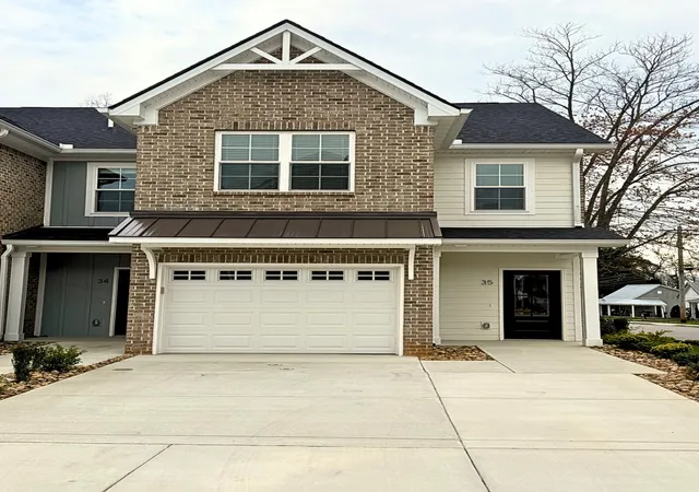 Photo 1 of Townhouse for sale at 213 S High St #35, Mc Minnville, TN 37110 | MLS# 3155601 | Listing updated on 2026-03-23