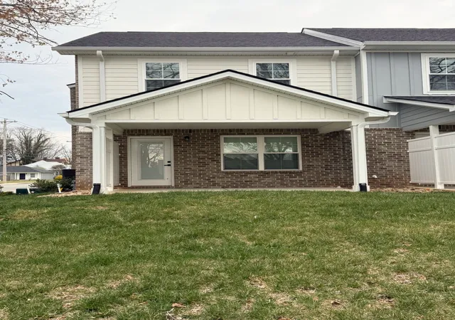 Photo 2 of Townhouse for sale at 213 S High St #35, Mc Minnville, TN 37110 | MLS# 3155601 | Listing updated on 2026-03-23