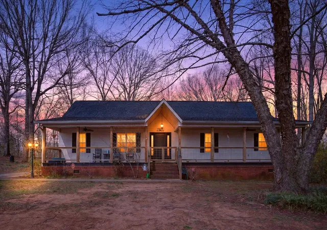 1st image of 333 Windsong Dr, La Fayette, GA 30728 | MLS# 3301760