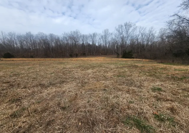 Homes for sale in Lawrenceburg, TN | 10 Blowing Springs Rd, Lawrenceburg, TN 38464 | MLS# 3139478