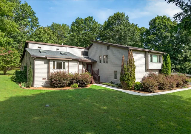 Homes for sale in Fayetteville, TN | 12 Diemer Rd, Fayetteville, TN 37334 | MLS# 3139491