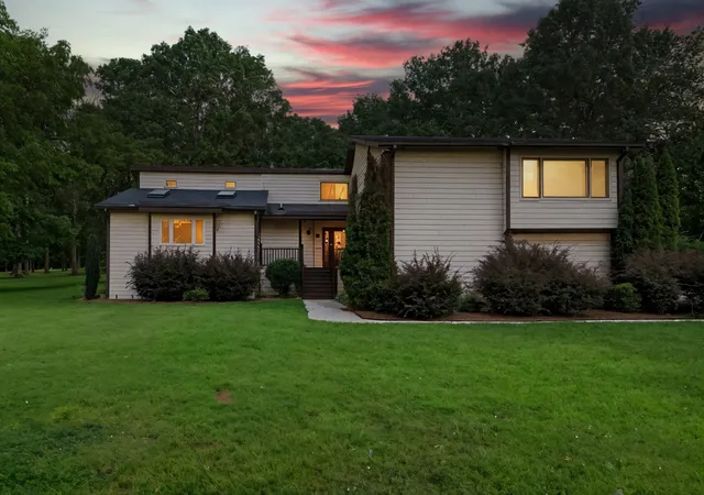 Homes for sale in Fayetteville, TN | 12 Diemer Rd, Fayetteville, TN 37334 | MLS# 3139491