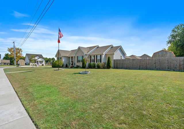2nd image of 116 Thacker Dr, Portland, TN 37148 | MLS# 3139778