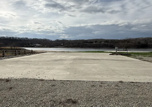 Photo 3 of Land for sale at 2133 Hardin Btm River Rd, Clifton, TN 38425 | MLS# 3153088 | Listing updated on 2026-03-18