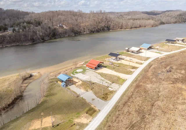 42nd image of 2133 Hardin Bottom River Rd, Clifton, TN 38425 | MLS# 3153088