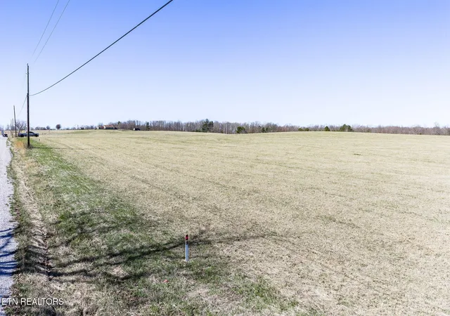5th image of 8 Nicholson Dr, Crossville, TN 38572 | MLS# 3139764