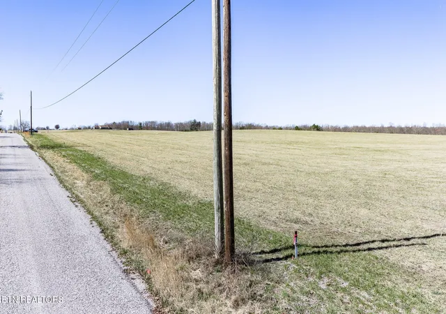5th image of 9 Nicholson Dr, Crossville, TN 38572 | MLS# 3139774