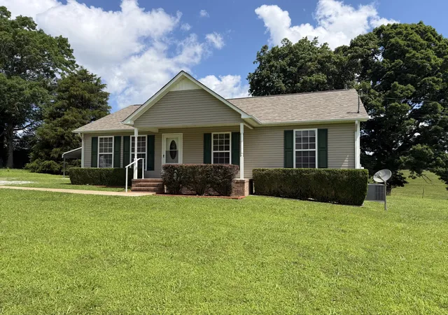 Homes for sale in Leoma, TN | 70 Dunn Leoma Rd, Leoma, TN 38468 | MLS# 3145028