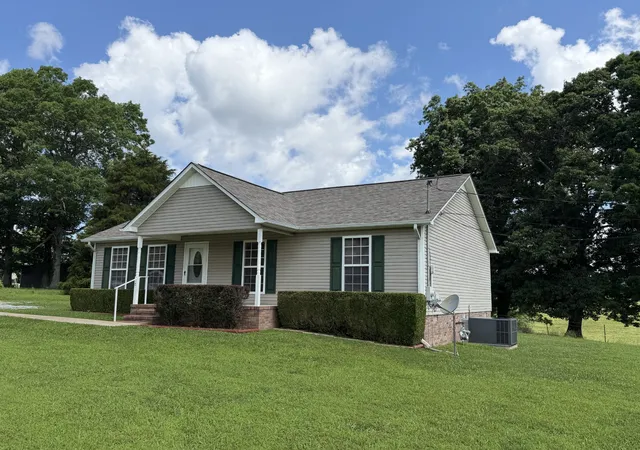 Homes for sale in Leoma, TN | 70 Dunn Leoma Rd, Leoma, TN 38468 | MLS# 3145028