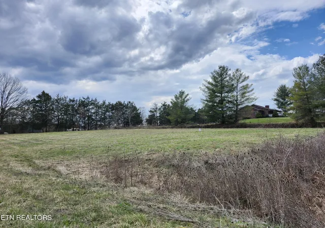 Homes for sale in Greeneville, TN | 4299 W Andrew Johnson Hwy, Greeneville, TN 37743 | MLS# 3143488