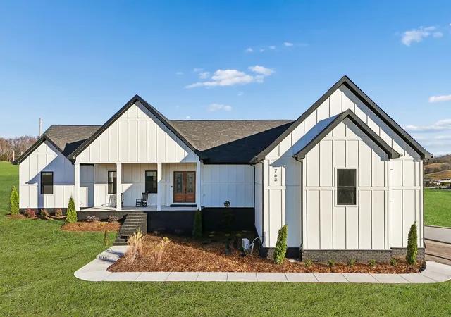 Homes for sale in Shelbyville, TN | 763 Thompson Creek Rd, Shelbyville, TN 37160 | MLS# 3149288
