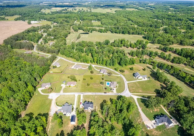 Photo 3 of Single family home for sale at 594 Double Eagle Dr, Summertown, TN 38483 | MLS# 3145932 | Listing updated on 2026-07-11