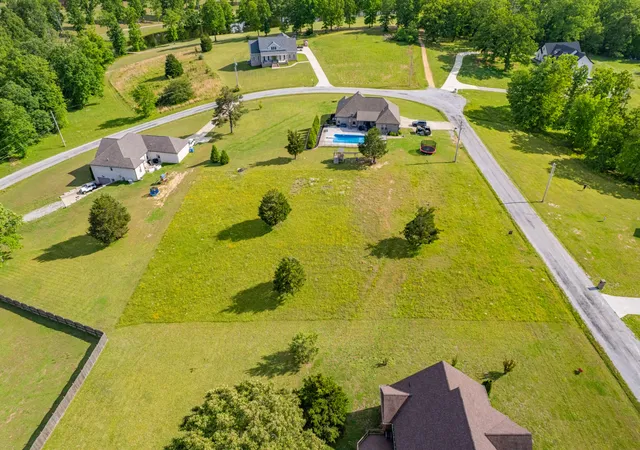 Photo 3 of Single family home for sale at 594 Double Eagle Dr, Summertown, TN 38483 | MLS# 3145932 | Listing updated on 2026-07-11