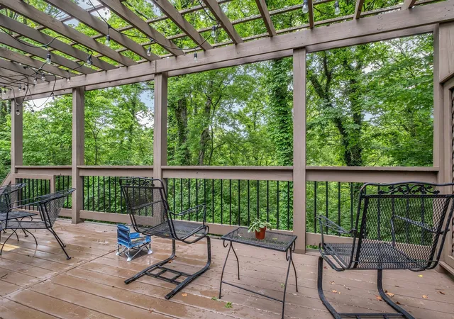 Photo 1 of Single family home for sale at 1008 Downey Dr, Nashville, TN 37205 | MLS# 3152627 | Listing updated on 2026-09-12