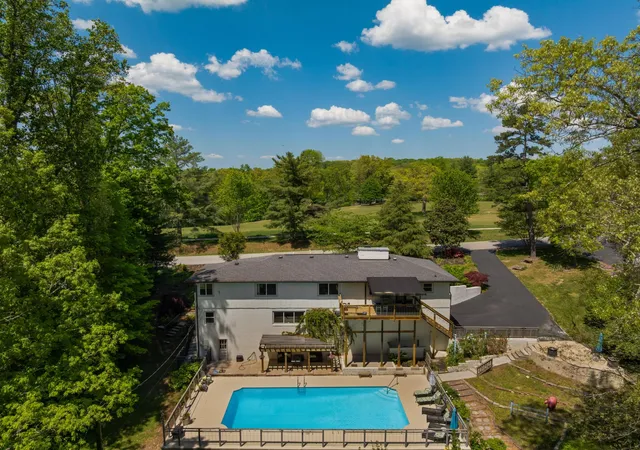 2nd image of 115 Golf Dr, Signal Mountain, TN 37377 | MLS# 3145067