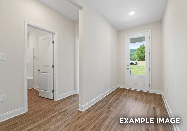 Photo 3 of Single family home for sale at 4 Aurora Cir, Fayetteville, TN 37334 | MLS# 3145269 | Listing updated on 2026-10-09