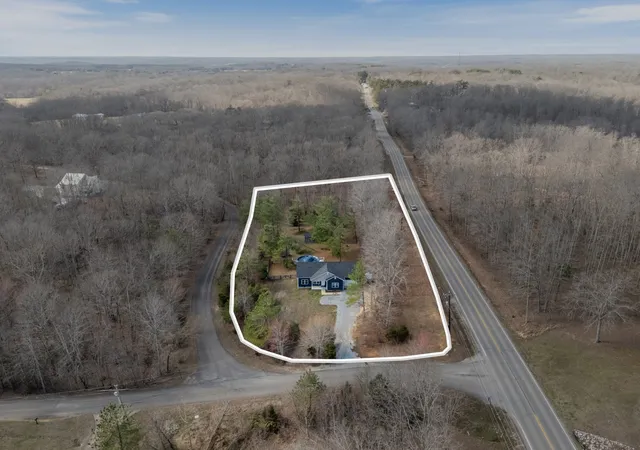 Homes for sale in Nunnelly, TN | 5702 Fox Haven Dr, Nunnelly, TN 37137 | MLS# 3145396