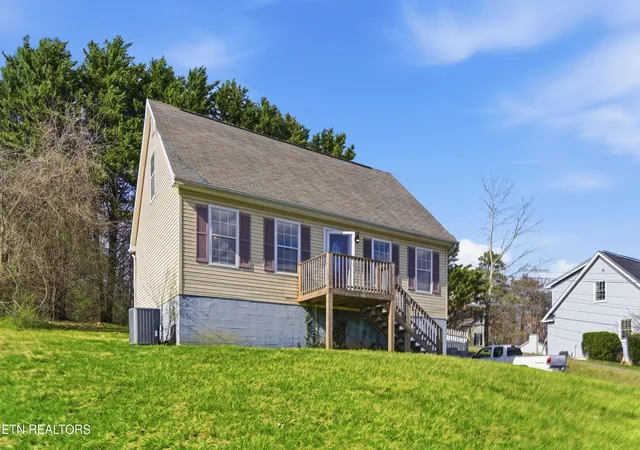 3rd image of 1417 Wilson Rd, Knoxville, TN 37912 | MLS# 3145319