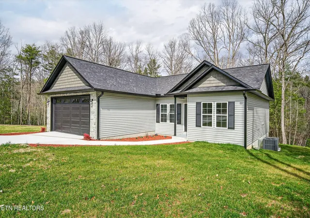 image of 523 Ferry Bend Tr, Crossville, TN 38571 | MLS# 3145565