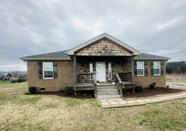 Homes for sale in Bethpage, TN | 150 E Harris Rd, Bethpage, TN 37022 | MLS# 3145768