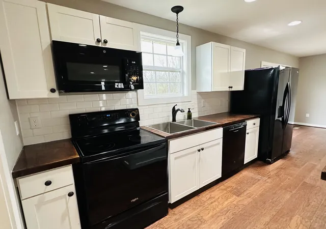 Homes for sale in Bethpage, TN | 150 E Harris Rd, Bethpage, TN 37022 | MLS# 3145768